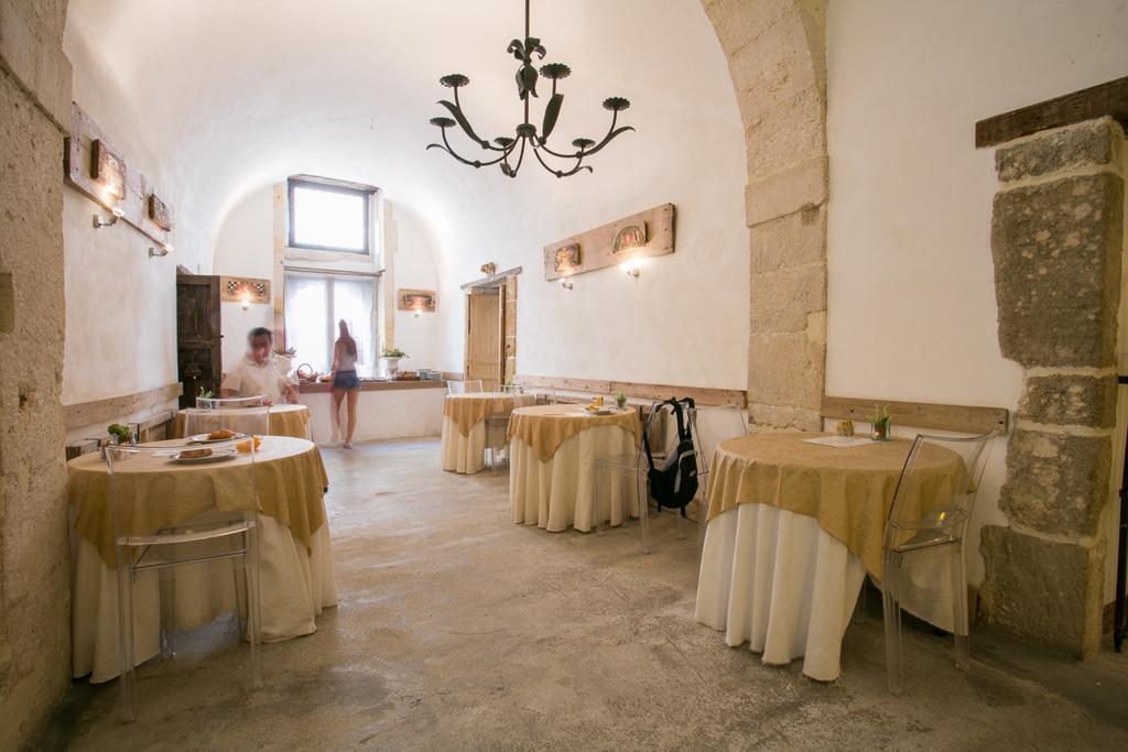 Alla Giudecca Syracuse Luaran gambar